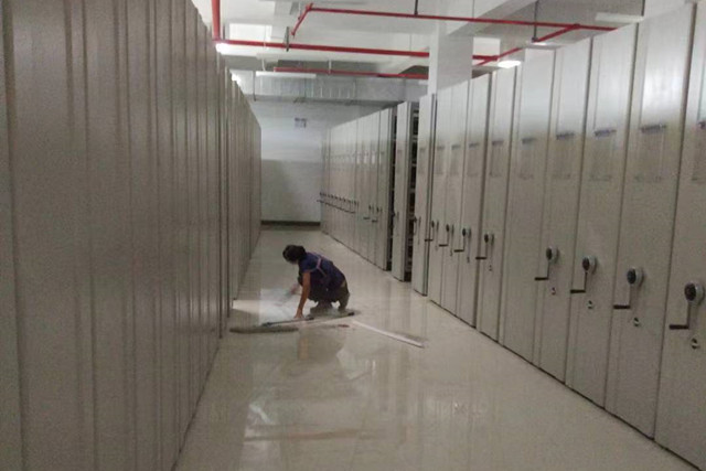 遵义新浦师范学院开荒保洁 (5)_副本.jpg